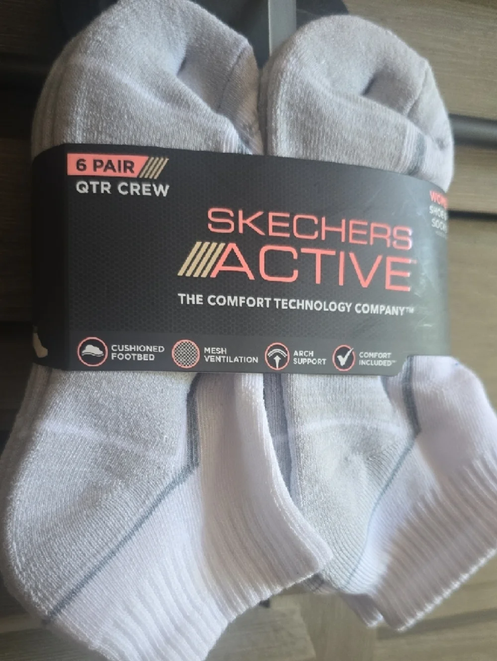 Skechers Active Women's White Quarter Crew Athletic Socks - Gray Accent (6 Pair)
